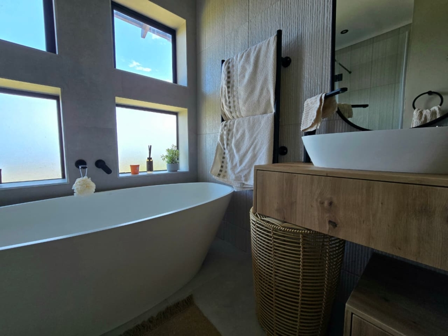 To Let 2 Bedroom Property for Rent in Oubaai Western Cape